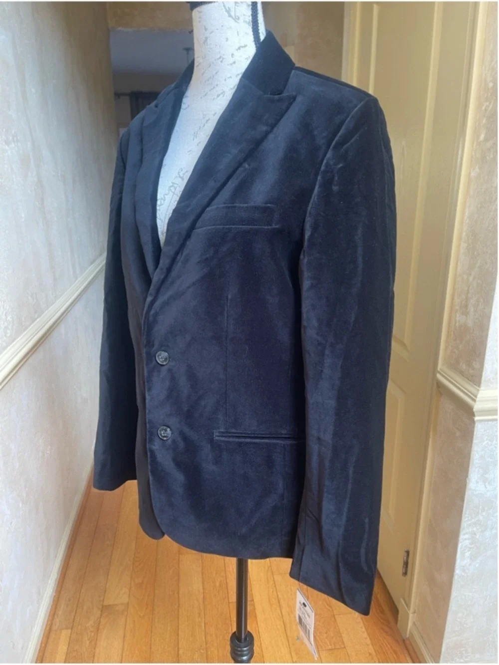 NWT Kenneth Cole Reaction Black Velvet Blazer Jacket Mens Small Smooth As Velvet